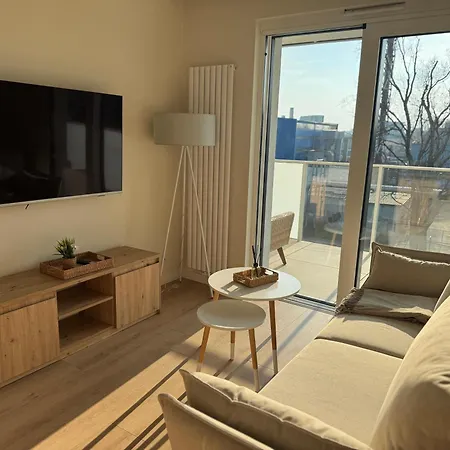Apartment 4summer Golden Dune - Parking, Przestronne Mieszkanie 50m2, Caly Do Dyspozycji, Duzy Taras Z Pieknym Zachodem Slonca Parkplatz, Geraeumige Mit 50 M2, Ganzes Zur Verfuegung, Grosse Terrasse Mit Wunderschoenem Sonnenunterga